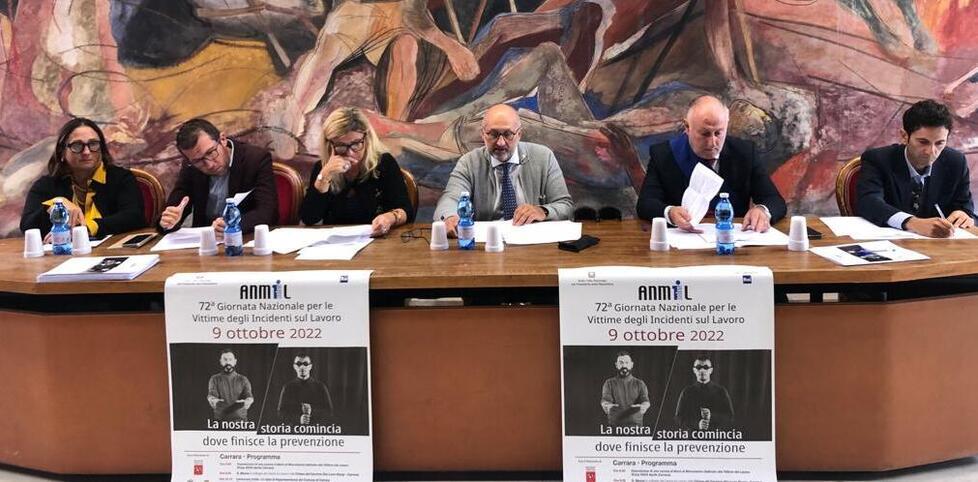 La sindaca: «Una panchina bianca in memoria delle vittime del lavoro»