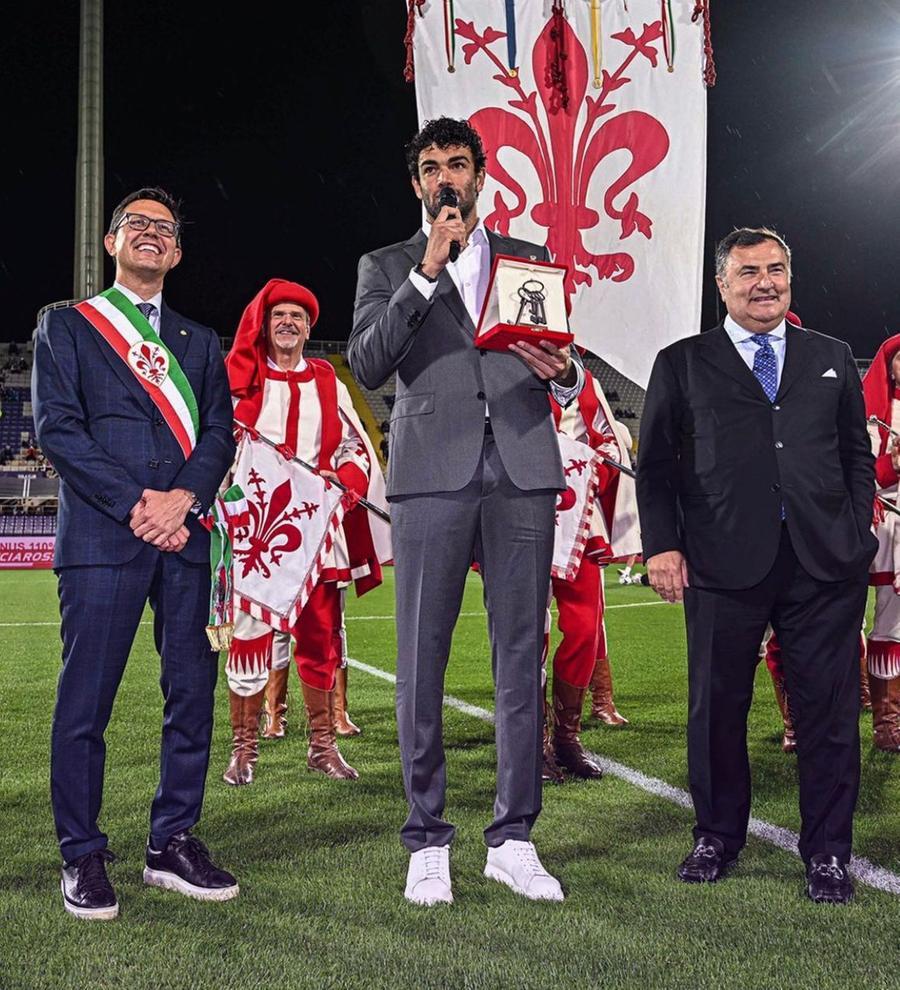 Matteo Berrettini riceve le chiavi di Firenze: emozione al Franchi