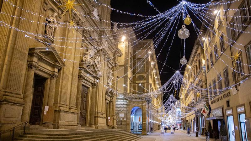 A Firenze il caro energia spegne il Natale: si risparmia anche sull’illuminazione pubblica