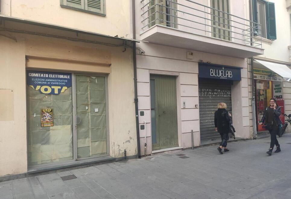 Viareggio, affitti in calo ma i fondi sono vuoti. Il caro bollette uccide il commercio 