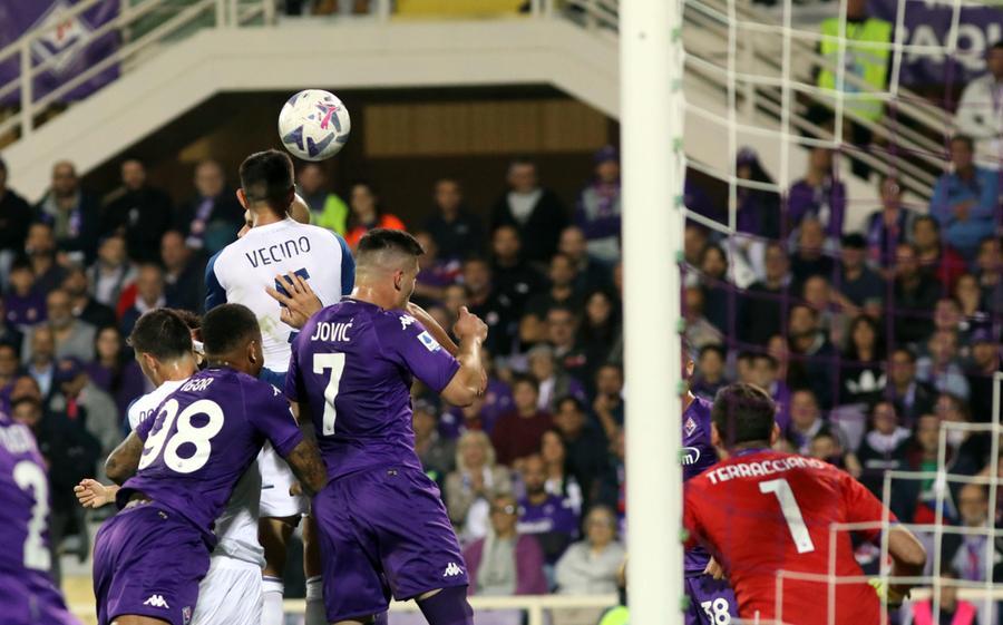 Disfatta Fiorentina: contro la Lazio è sprofondo viola