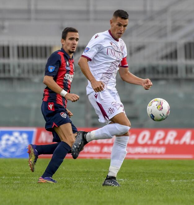 Un momento del match tra Livorno e Mobilieri Ponsacco andato in scenaieri pomeriggio al Picchi e vinto dai padroni di casa a tempo scaduto