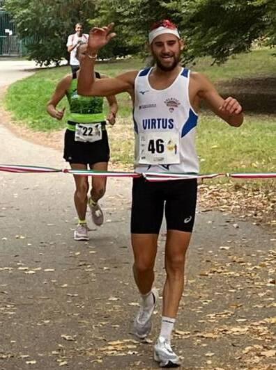 Francesco Giannecchini. 31 anni, lucchese, nuovo campione italiano della 100 chilometri  e portacolori dell’Atletica Virtus Lucca