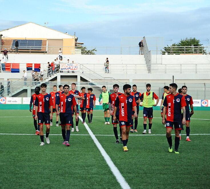 La squadra del Cecina scesa in campo contro il Saline (foto Michele Falorni/Silvi)