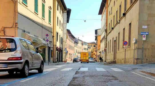 Chiusa tre giorni via Pacini