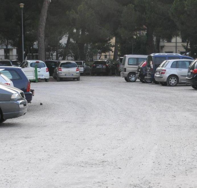 Parcheggio dietro alla scuola A giorni iniziano i lavori 