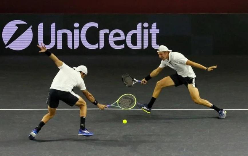 Tennis, giornata nera per gli italiani: fuori Sonego e i fratelli Berrettini