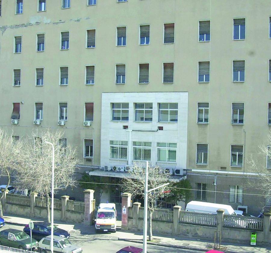 
	Le cliniche di viale San Pietro a Sassari

