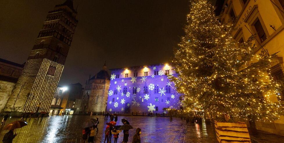 Due anni di luminarie natalizie, incarico da 190mila euro: ecco quali saranno le strade illuminate
