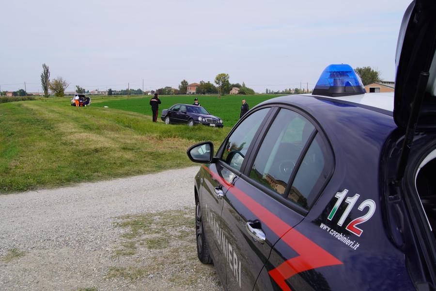 Aggredito dai ladri mentre rientra a casa, ferito un agricoltore di 60 anni