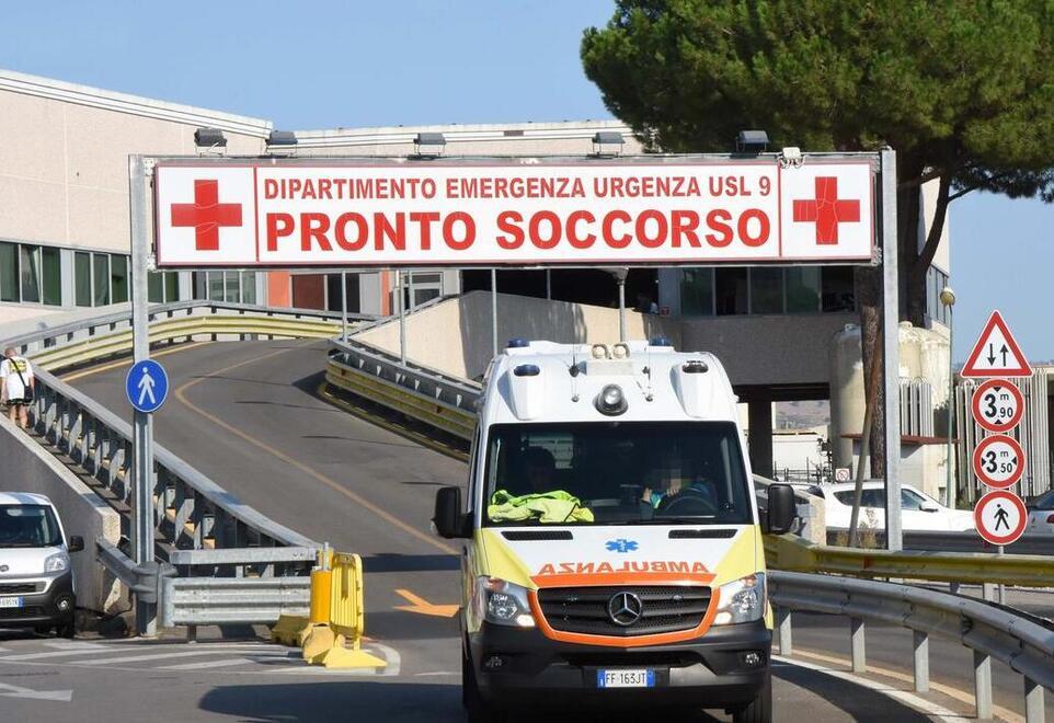 Otto amici intossicati al pronto soccorso