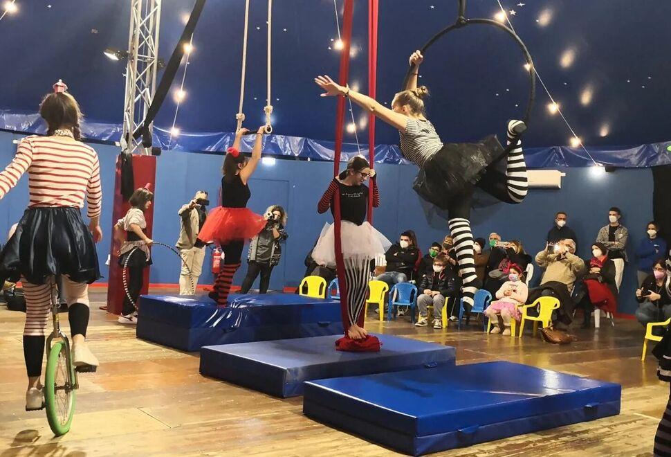 Circo, padel, ricamo e tante idee: benvenuti a Gello, la frazione che ha cambiato marcia