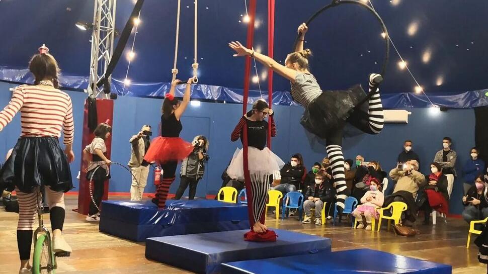 Circo, padel, ricamo e tante idee: benvenuti a Gello, la frazione che ha cambiato marcia