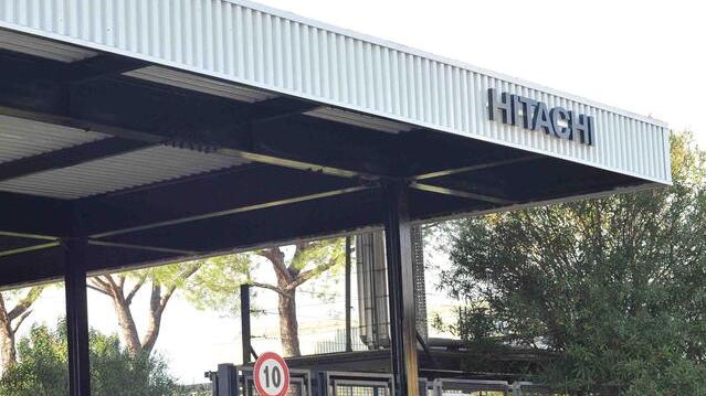 Caro bollette, protesta all’Hitachi. I sindacati però si spaccano