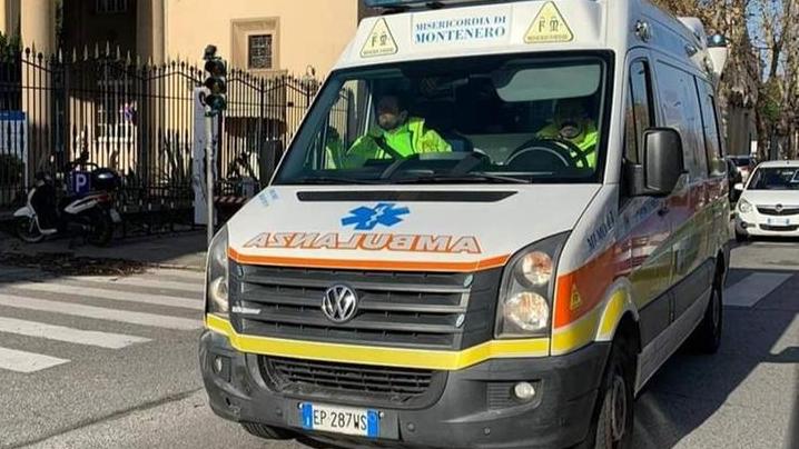 Cade dall’albero mentre raccoglie le olive, soccorso un volontario di 62 anni