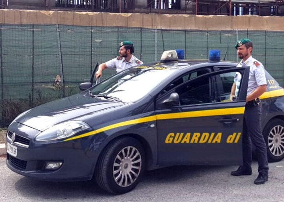 Mirandola. Ottiene 700mila euro per ricostruire ma aveva chiuso l’azienda nel 2008 
