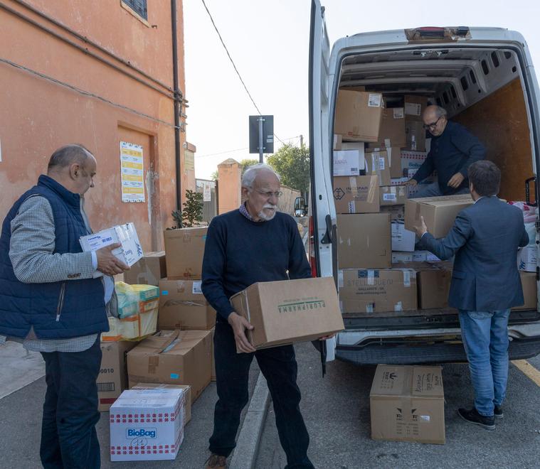Modena Porta Aperta, missione in Ucraina Farmaci e viveri nel campo profughi 