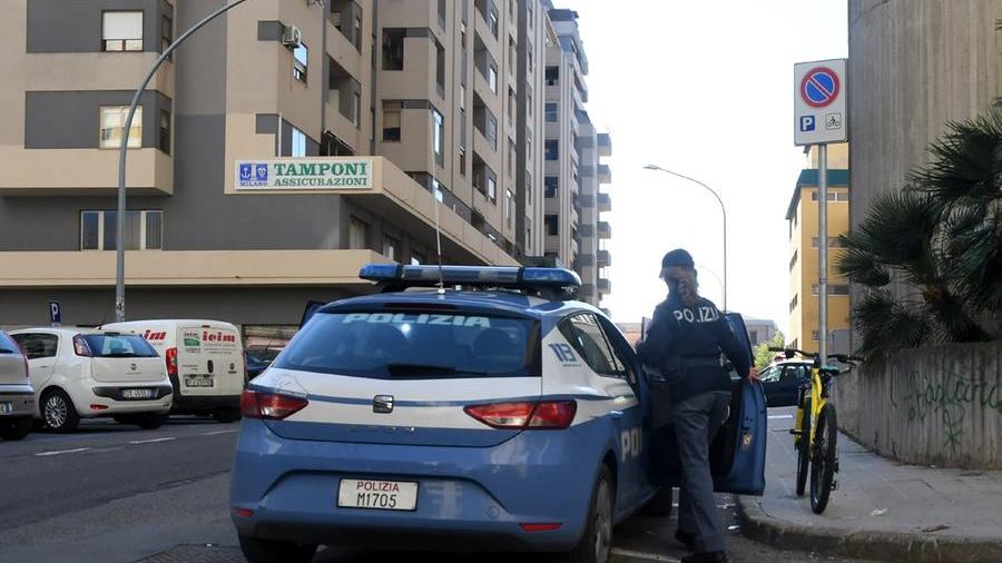 Oristano, due giovani denunciati: viaggiavano su un auto rubata