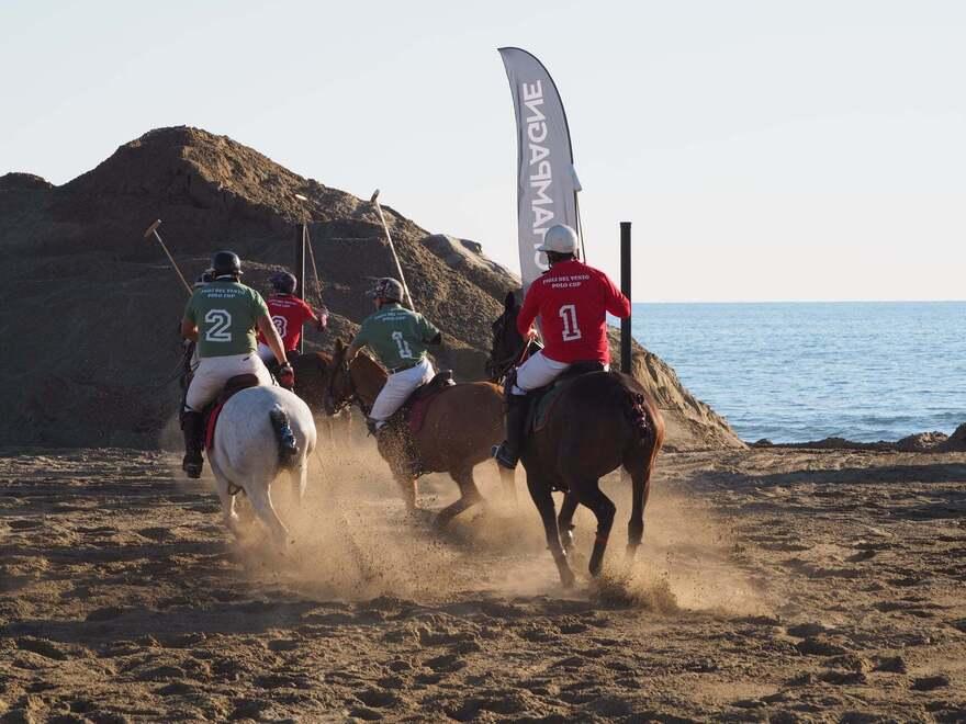 Polo sulla spiaggia, al via il torneo “Figli del Vento”