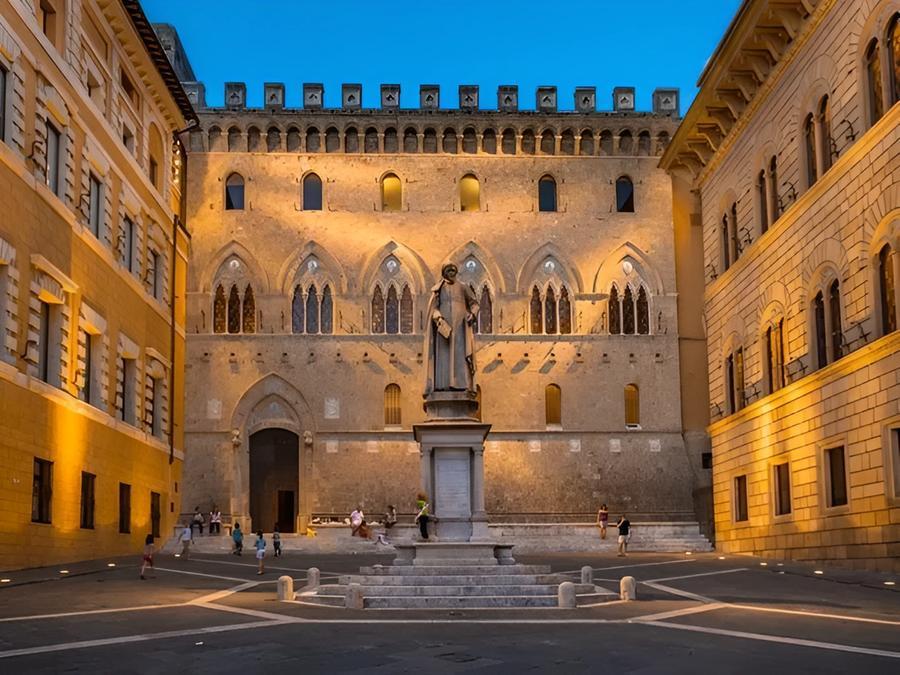 Mps è salvo ma resta il rischio della svendita