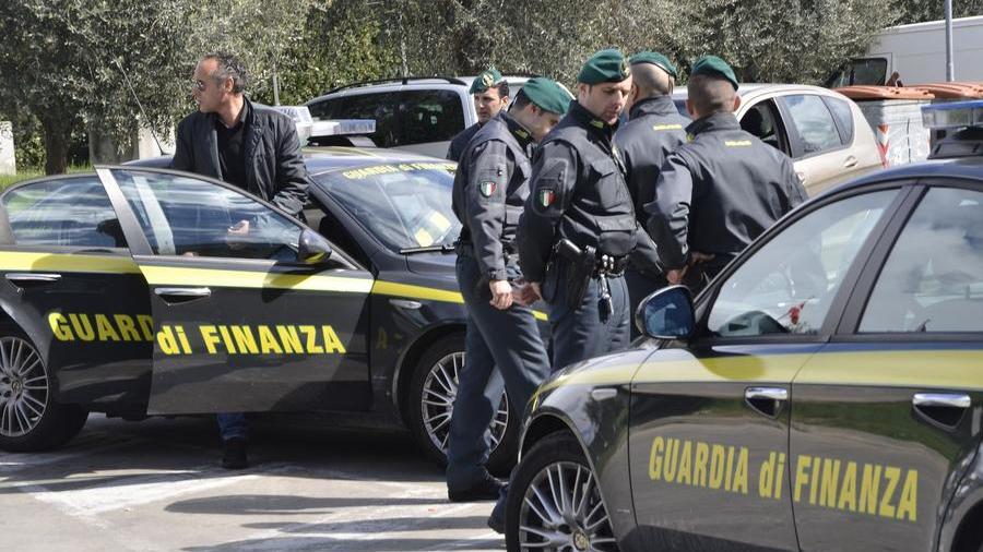 La Finanza durante un intervento