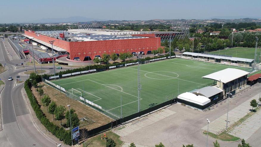Stangata sui campi da calcio: tariffa oraria da 40 a 70 euro