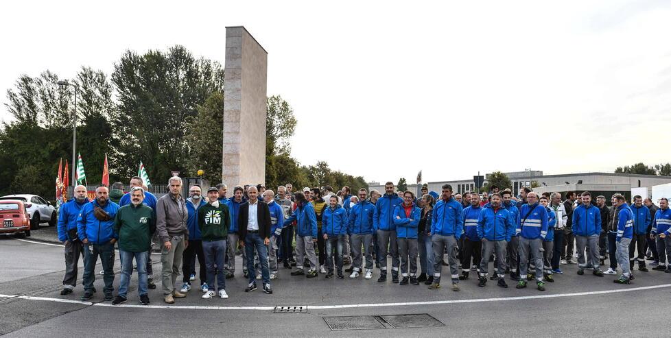 Quattro dipendenti trasferiti, scatta lo sciopero alla Perini 
