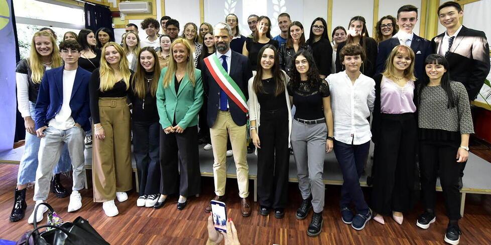 Piombino, premio ai 42 studenti centisti 
