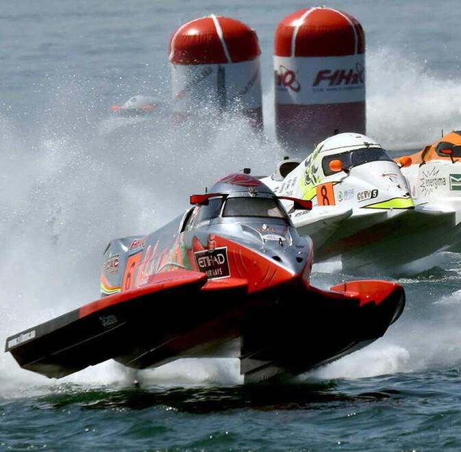 Brividi e spettacolo a Olbia:&nbsp; i bolidi del mare sfrecciano nel Golfo 