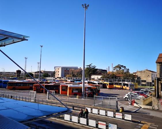 
	La stazione degli autobus in via Battisti, a Pisa&nbsp;

