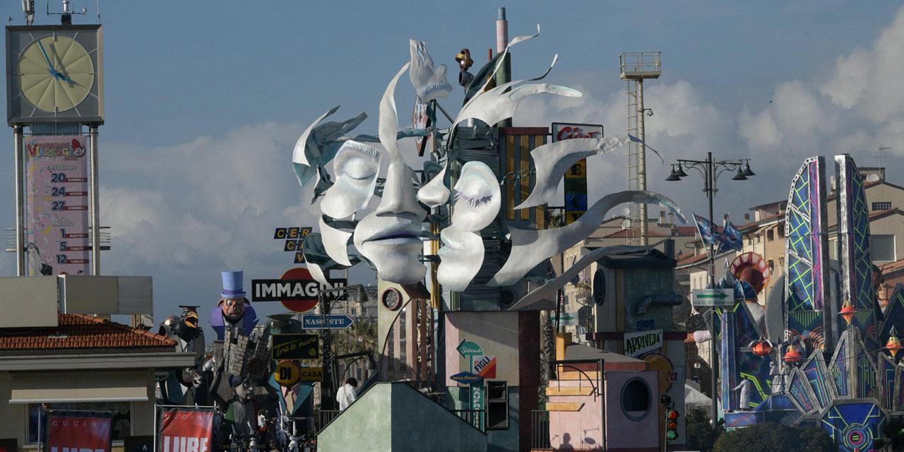 Il Carnevale di Viareggio cerca sponsor: «Bastano quote da mille euro»