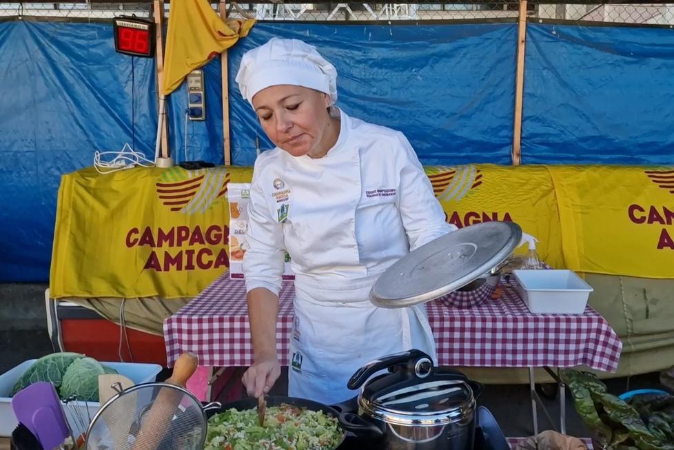I sapori della nonna sul tavolo in piazza, «così si evitano gli sprechi con il cibo»