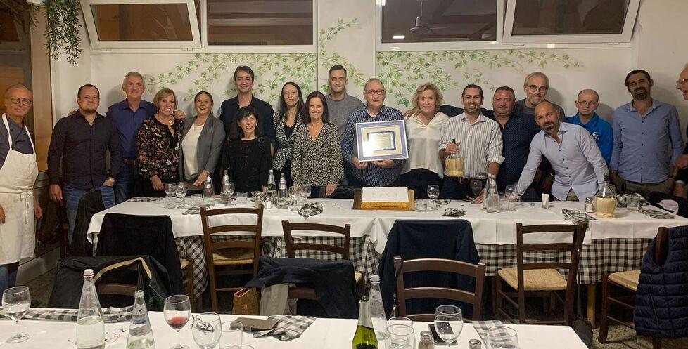 Per mezzo secolo nella stessa azienda di Santa Croce: festa per la pensione di Vincenzo