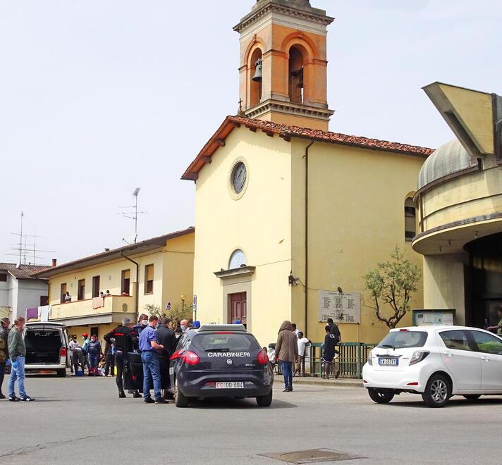 Violenta lite per un cellulare rubato: due migranti di Vicofaro in caserma