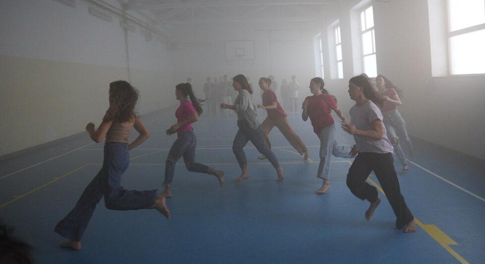 Il coreografo, gli studenti e la magica danza della boxe: l’evento al Bianciardi