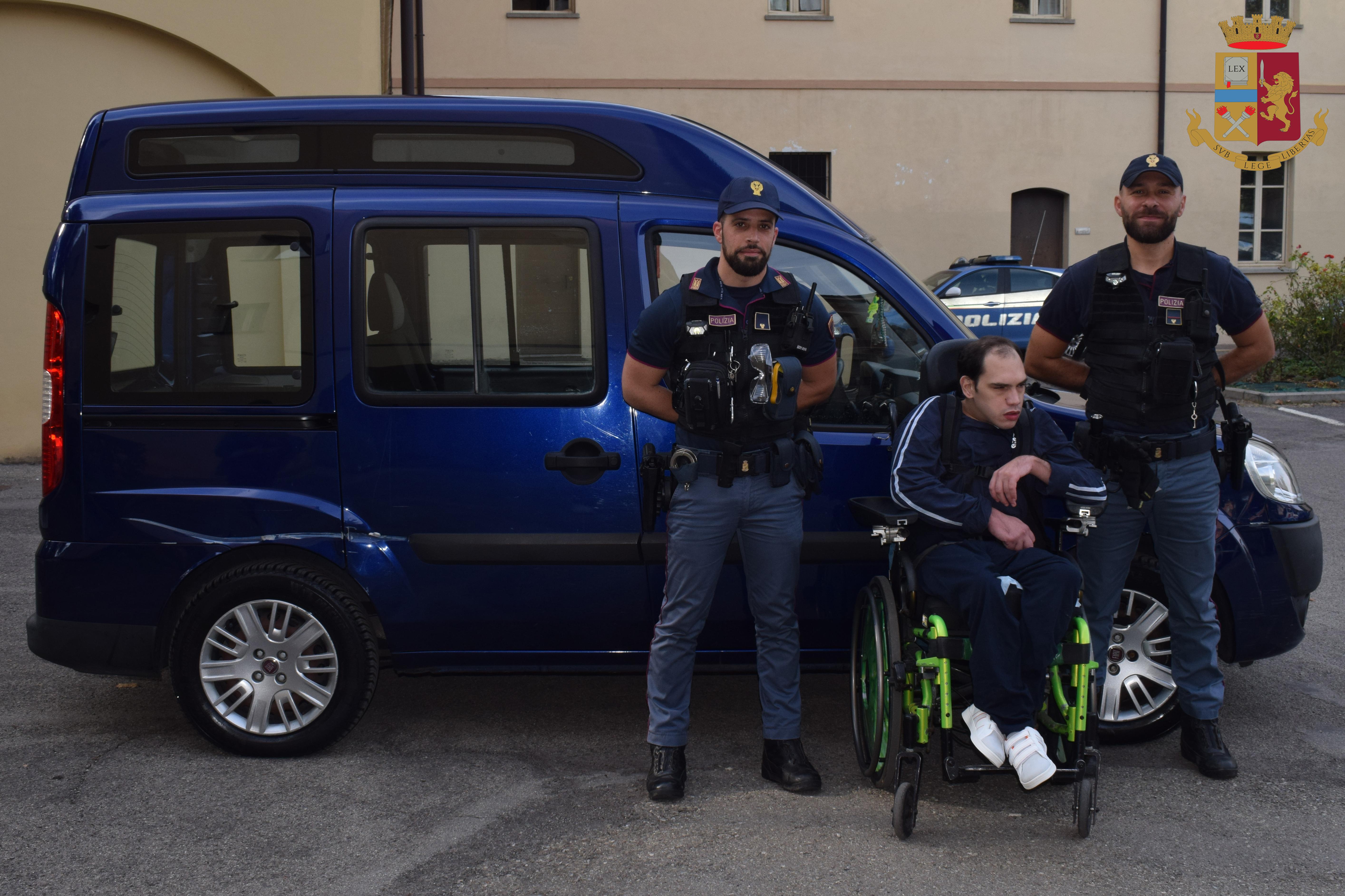 La polizia ridà al disabile il furgoncino rubato