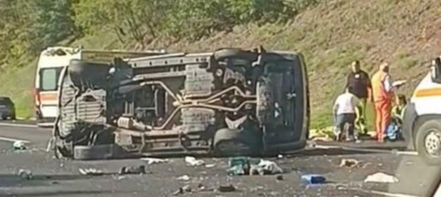 Sassarese perde la vita sulla A1 dopo che la sua auto si è ribaltata più volte