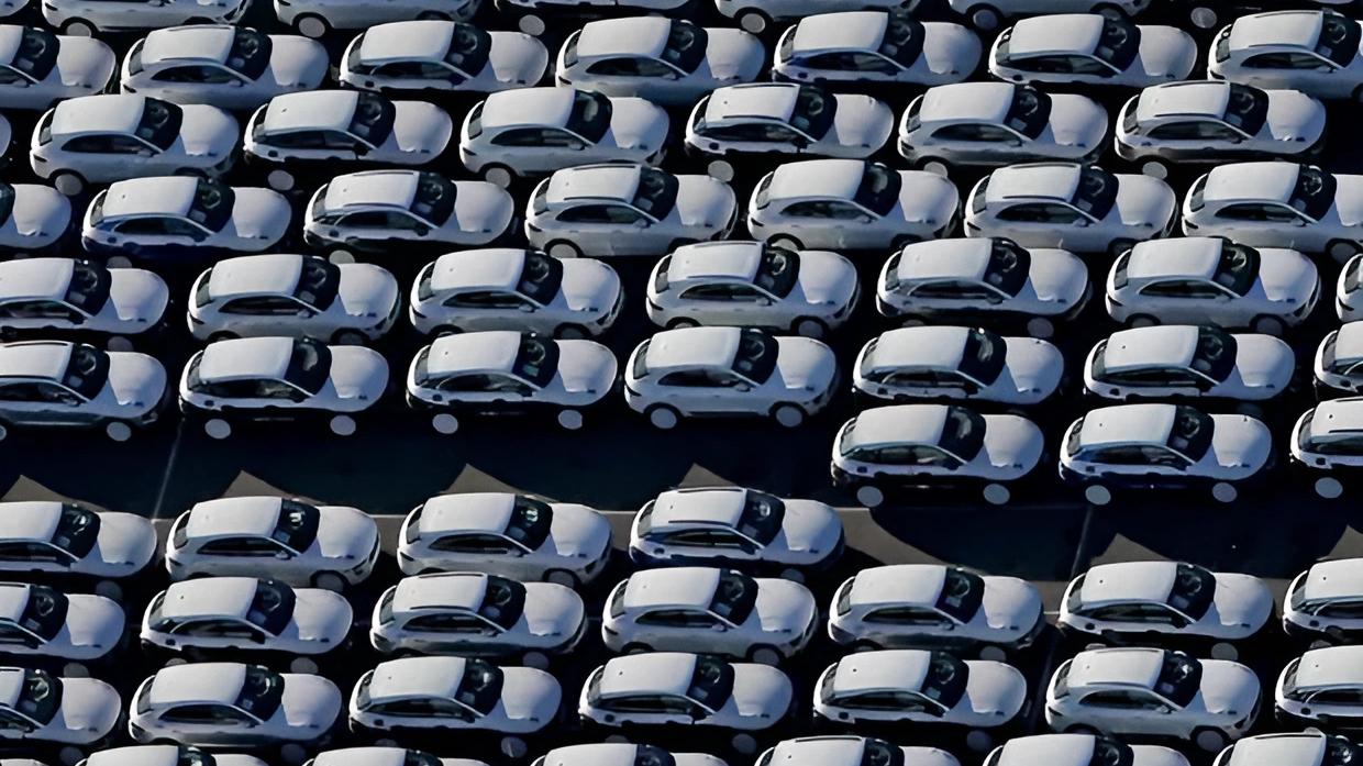 Eco-auto, aumentano gli incentivi: fino a 7.500 euro per quelle elettriche