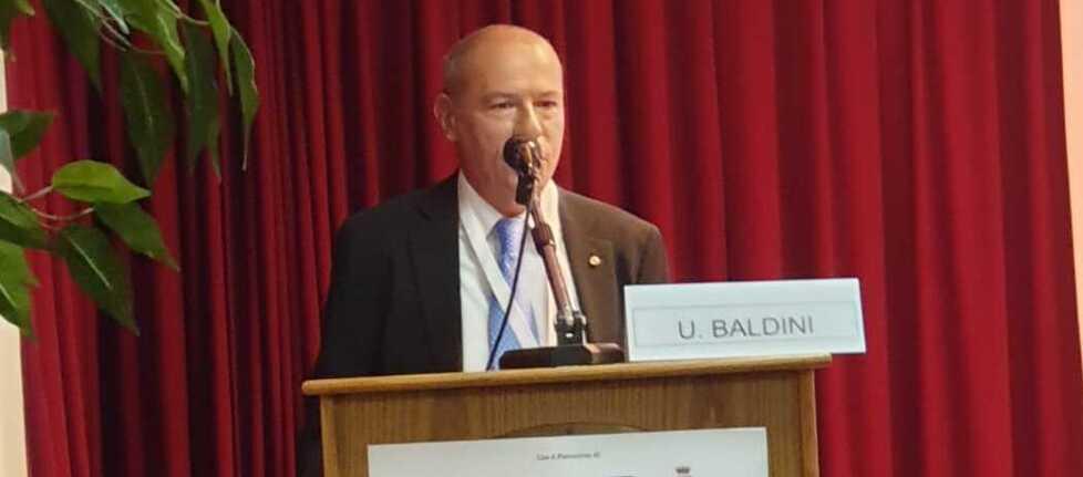L'ex primario di Cardiologia di Livorno: «Nessun danno al cuore dai vaccini è il virus che può causare miocarditi» 
