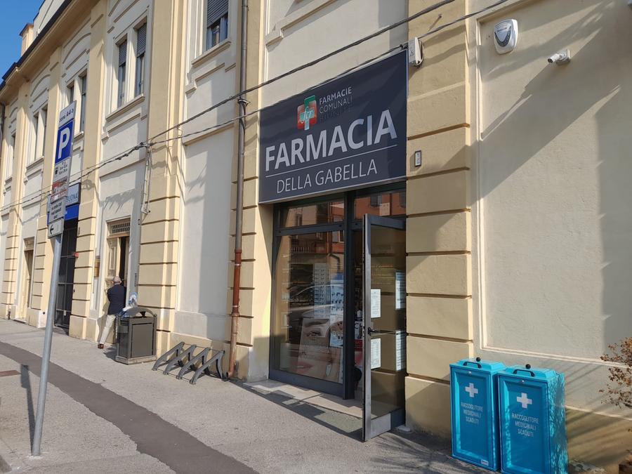 Reggio Emilia: rapina la Farmacia Comunale della Gabella, preso dalla polizia