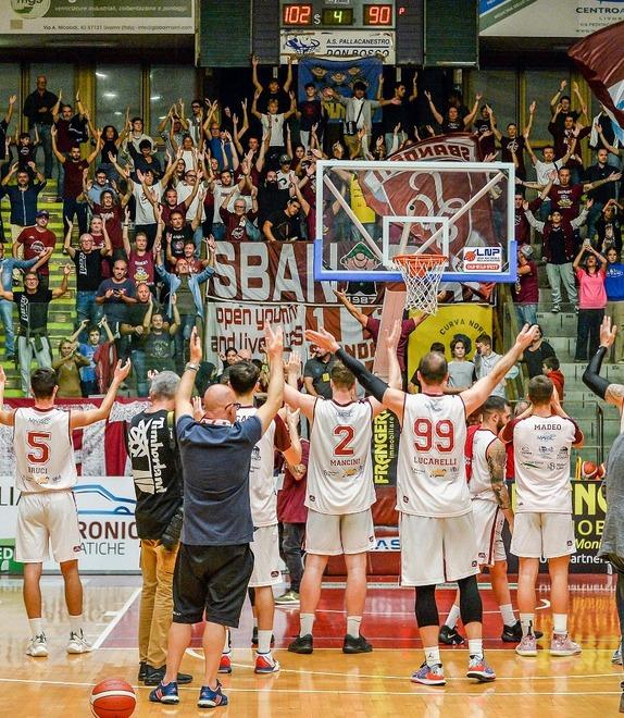 Con la LL via Allende è Disneyland: battuta Varese, terza vittoria&nbsp; 