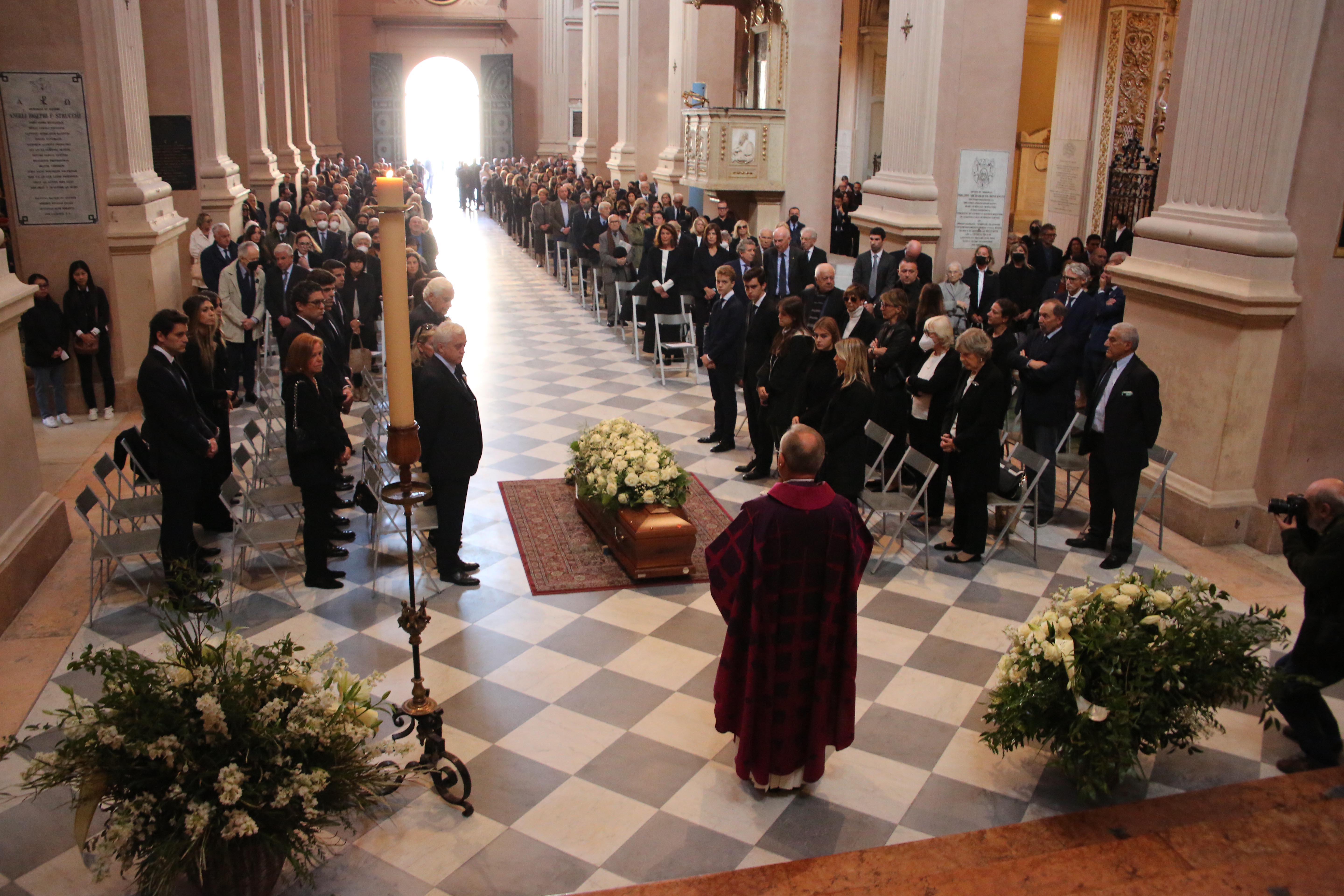 Duomo Gremito E Tanti Ricordi Per L addio A Nino Spallanzani Gazzetta 