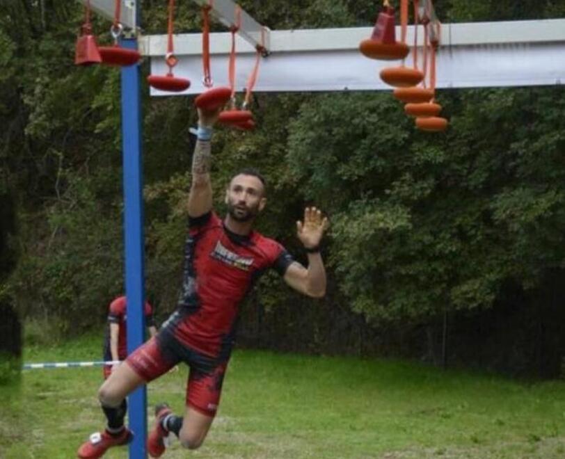 Giuseppe Massaro durante il percorso a ostacoli che l’ha visto vincitore sabato a Figline