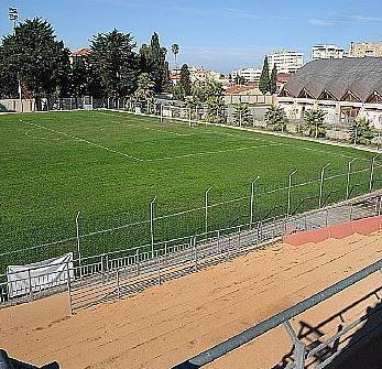 Domenica di calcio nel campo Tharros