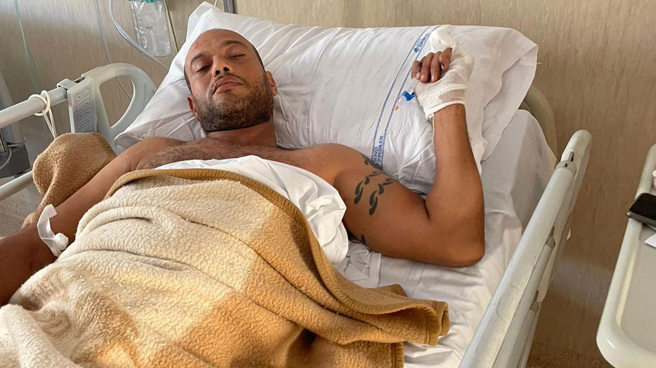 Livorno, il rider sopravvissuto al frontale: «Pensavo di morire come Willy» – Video