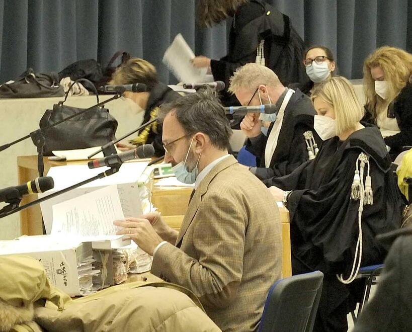 Violenze sui disabili alla Stella Maris, la testimonianza choc di una madre al processo: «Ora capisco quei lividi»