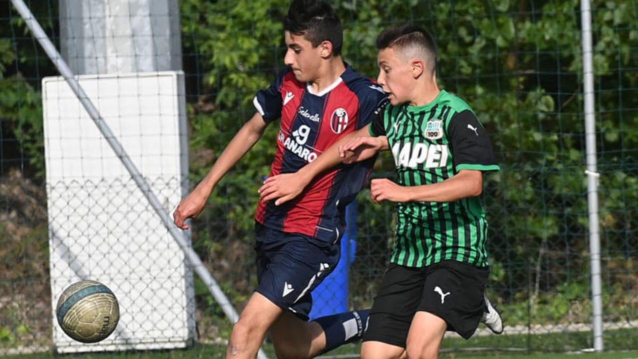 Gabriele Zampardi con la maglia del Bologna