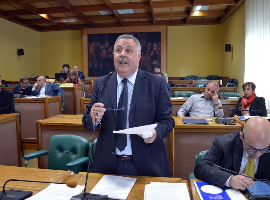 Caso Tari, consiglio comunale esautorato del suo ruolo