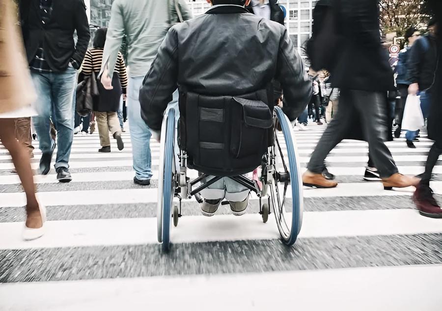 La scuola non ha la rampa e il Comune di Firenze deve risarcire il disabile