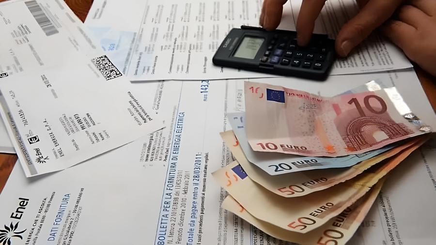 Distacchi di luce e gas, contratti non rinnovati: antitrust apre l’inchiesta su 29 operatori